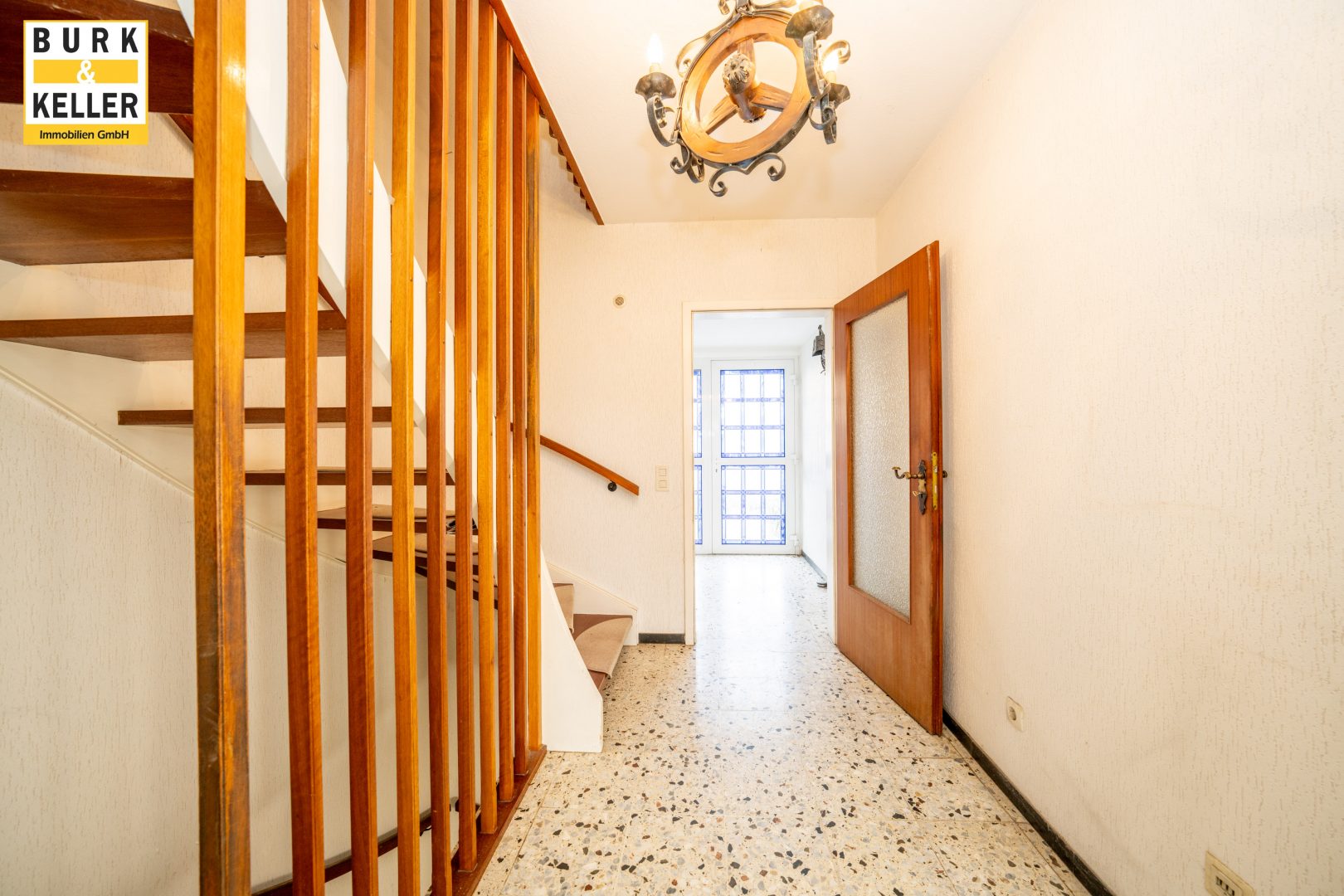 Treppenhaus Eingang EG