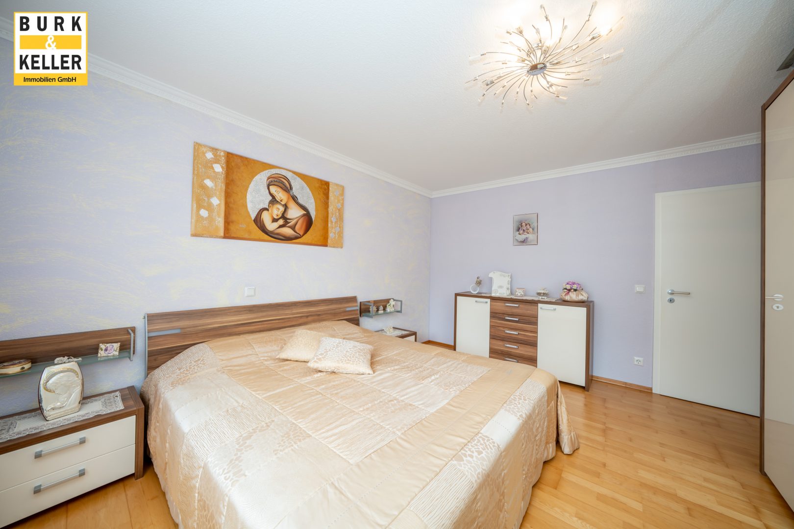 Schlafzimmer 1