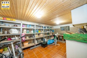 Abstellraum Keller unter Garage