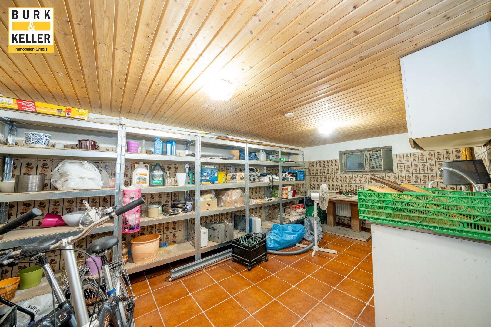 Abstellraum Keller unter Garage