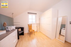 Ankleide-Schlafzimmer