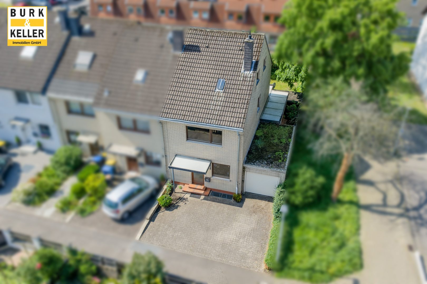 Überflug Hausfront